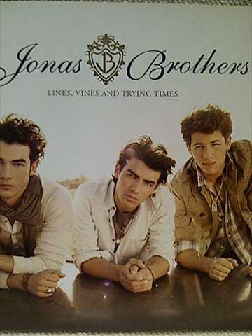 Jonas Brothers: Lines, Vines and Trying Times : CD