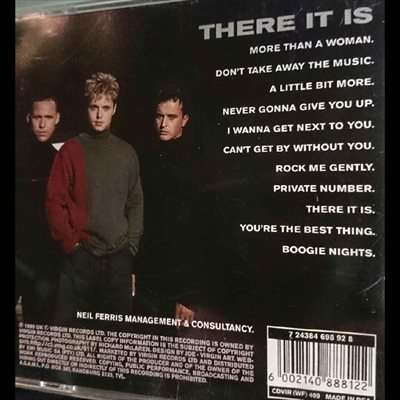 911 There it is : CD