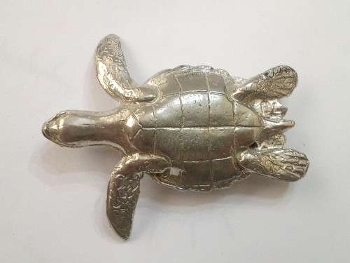 Pewter sea turtle paper weight / decoration