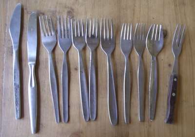Retro Cutlery Pack 4 : Mixed lot of 9 Forks & 2 Knives