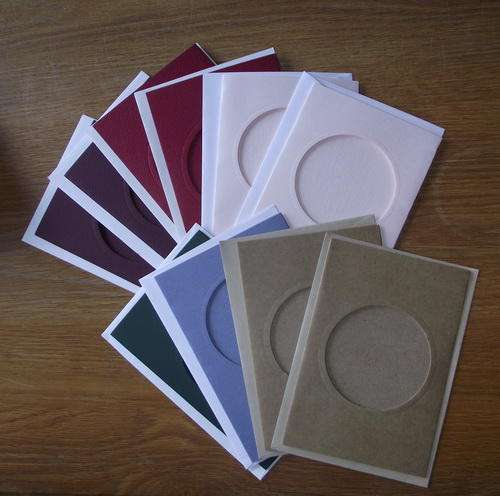 Blank Tri-fold Cards with Circular cutout (5 pack)