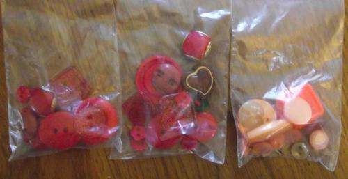 Red or Orange Mixed Button Packs