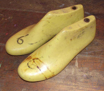 Vintage Shoe Last Size 6