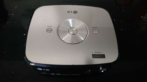 LG HX300G Projector in Excellent Condition