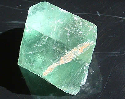 Green Fluorite / Fluorspar Octahedron Pointed Crystal (195,9ct) | 100% Natural Untreated Unheated