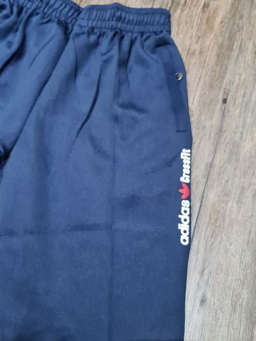 NEW ORIGINAL UNISEX ADIDAS CROSSFIT TRACKSUIT MEDIUM (SEE DESCRIPTION)