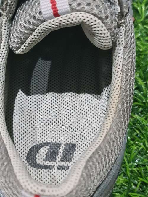 NEW ORIGINAL ID RETRO SNEAKER UK 8 ( SEE DESCRIPTION)