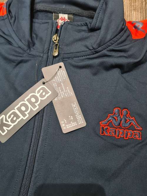 NEW MEDIUM UNISEX TRACKSUIT (SEE DESCRIPTION)