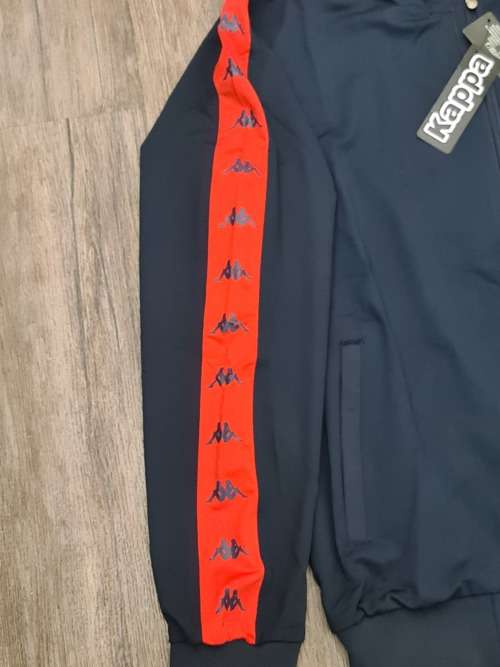 NEW MEDIUM UNISEX TRACKSUIT (SEE DESCRIPTION)