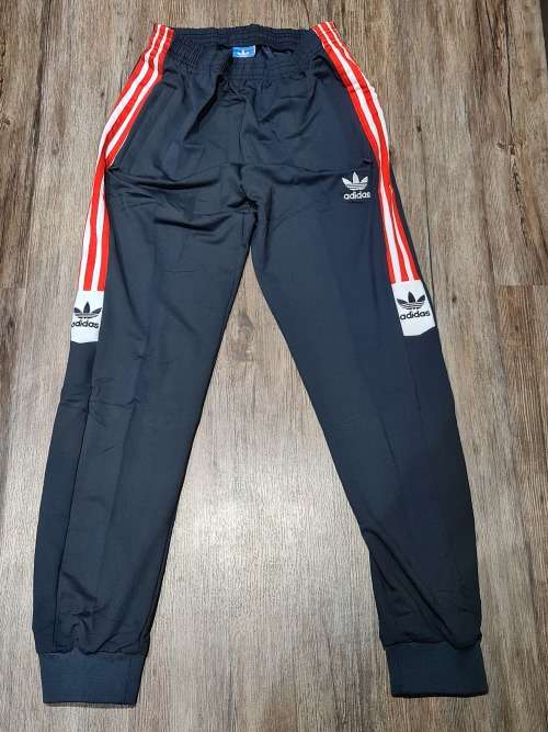 NEW UNISEX XXL TRACKSUIT (SEE DESCRIPTION)