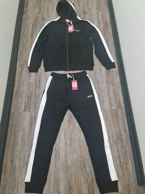 NEW LARGE UNISEX VW GTI TRACKSUIT (SEE DESCRIPTION)
