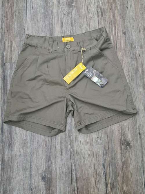 NEW MALES JEEP SHORTS SIZE 30 (SEE DESCRIPTION)