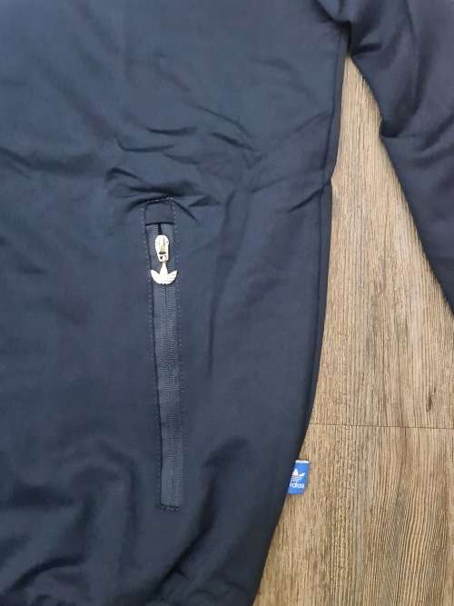 NEW UNISEX XL TRACKSUIT (SEE DESCRIPTION)