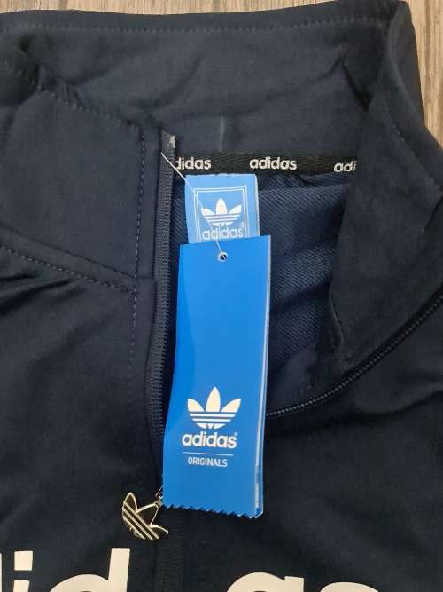 NEW UNISEX XL TRACKSUIT (SEE DESCRIPTION)