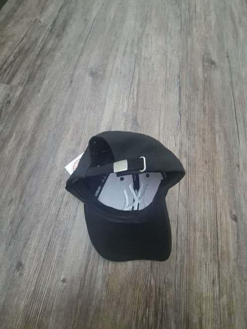 NEW BRANDED NEW ERA CAP (SEE DESCRIPTION)
