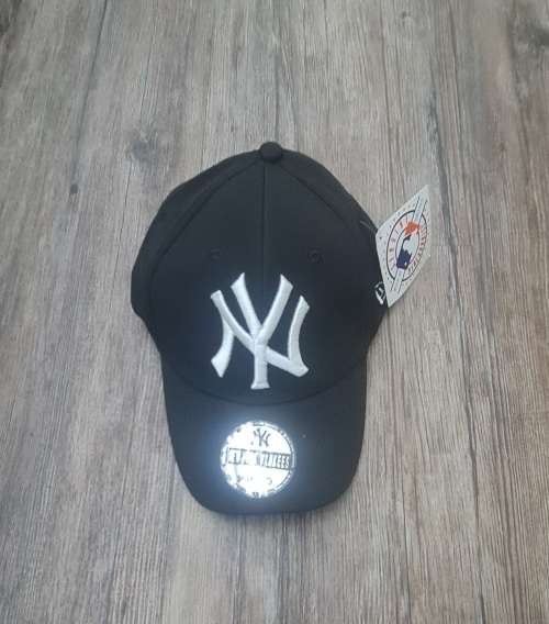NEW BRANDED NEW ERA CAP (SEE DESCRIPTION)