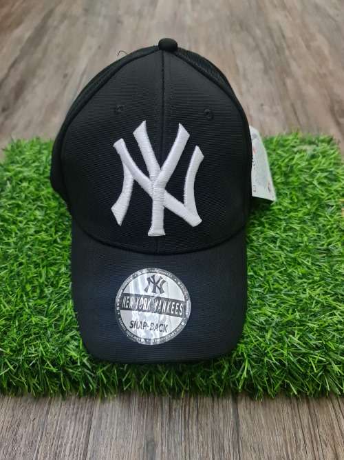 NEW BRANDED NEW ERA CAP (SEE DESCRIPTION)