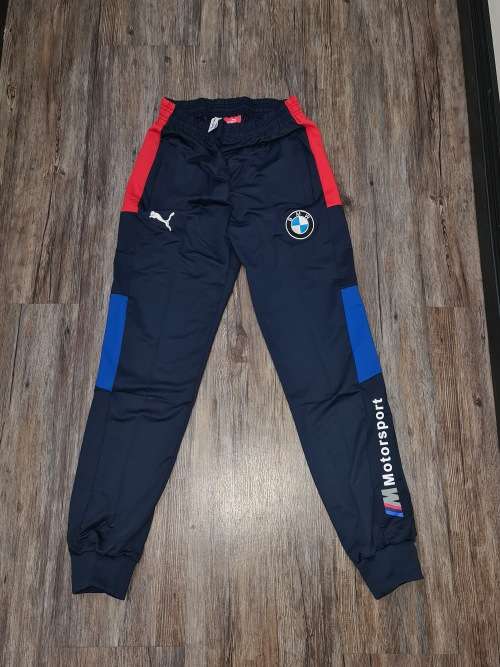 NEW UNISEX MEDIUM PUMA TRACKSUIT (SEE DESCRIPTION)