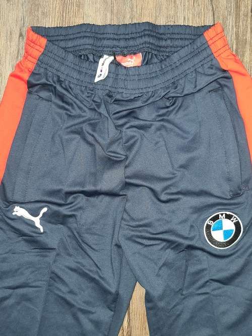 NEW UNISEX MEDIUM PUMA TRACKSUIT (SEE DESCRIPTION)