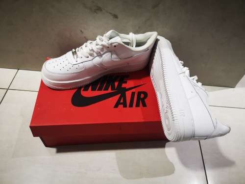 NEW UNISEX NIKE AIRFORCE ONE - UK6