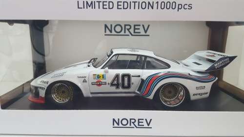 Martini Porsche 935