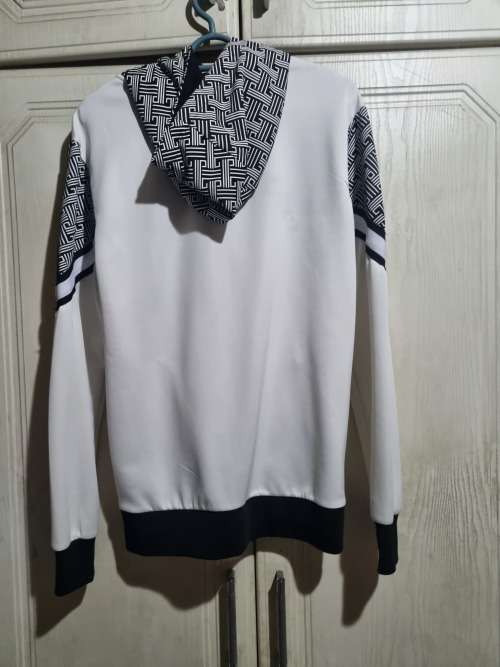 MENS WINTER CLOTHING ITEMS SIZE SMALL