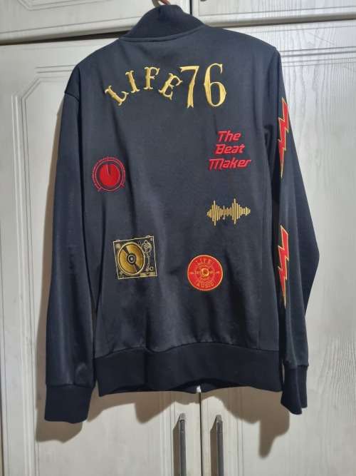 MENS WINTER CLOTHING ITEMS SIZE SMALL