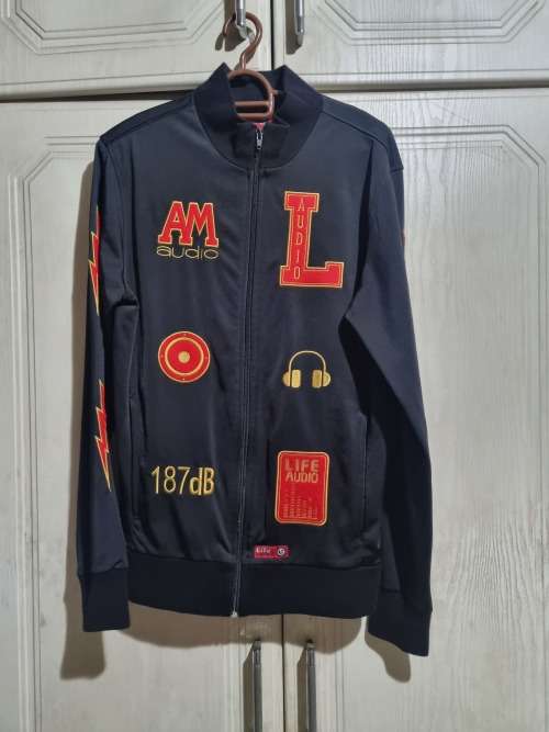 MENS WINTER CLOTHING ITEMS SIZE SMALL