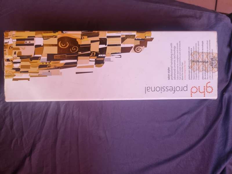 GHD HAIR STRAIGHTNER PROFESSIONAL