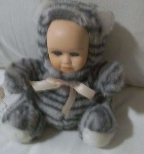 FLUFFY DOLL