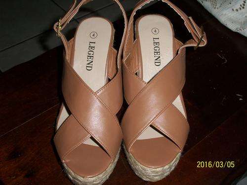 LADIES WEDGE SANDLE