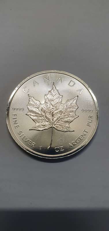1 ounce Canadian Maple pure silver coin