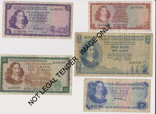 Beginners Note Lot 3 Notes TW de Jongh and 1 Note G Rissik - F