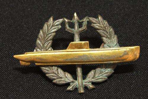 SA. NAVY SUBMARINER BREAST BADGE