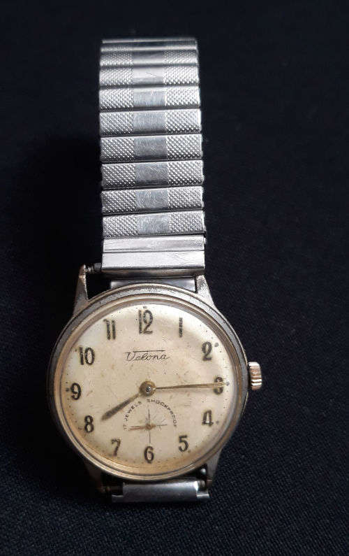 Vintage   Velona 17 Jewel Shockproof Mens Watch   ( Not Working )       D10