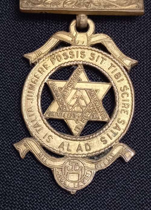 Vintage Masonic Medal         F8
