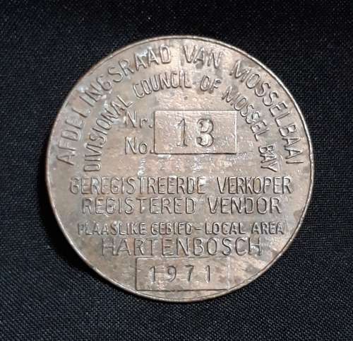 No.13  Registered Vendor Pass / 1971 Geregistreerde Verkoper Hartenbosch   Size: 64mm (No Pin) B9