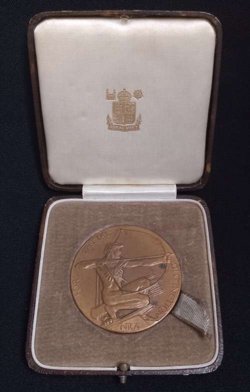 N.R.A. Kings Trophy Competition Medallion For Special Distinction     AA11