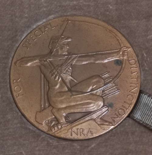 N.R.A. Kings Trophy Competition Medallion For Special Distinction     AA11