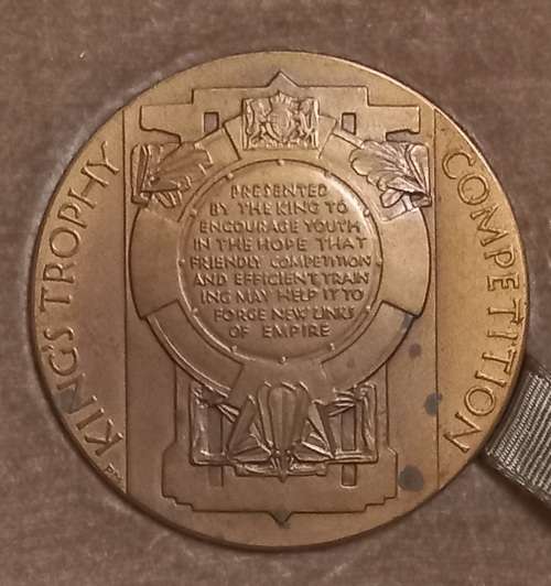 N.R.A. Kings Trophy Competition Medallion For Special Distinction     AA11