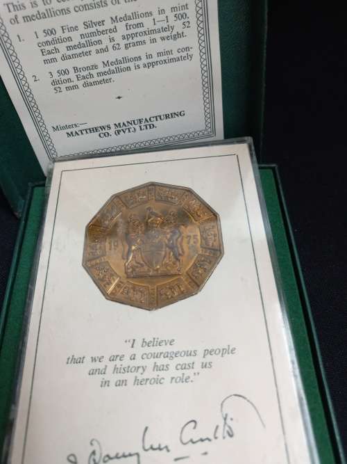 Rhodesia Independence 10TH Aniversary Medallion No. 2589  Solid Bronze            T8
