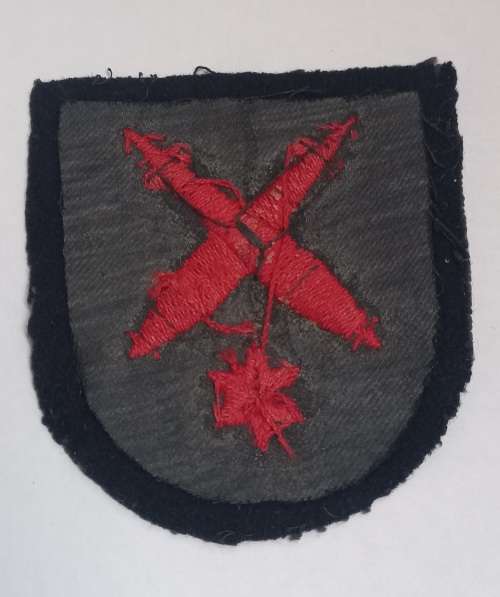 WW2 Royal Navy Leading Torpedoman Cloth Badge      SS3