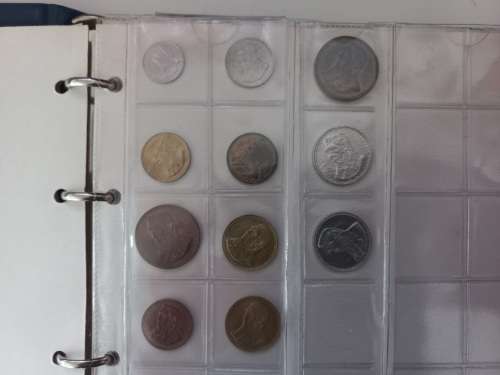 86 Unresearched Tokens And Medallions In File   ( Weight Of File 1.365kg )  STARTING @ R1