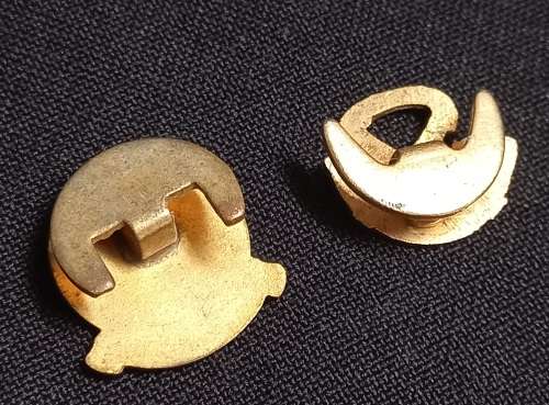 National Party Kruithoring Badges    ` One Bid For Both `          U3
