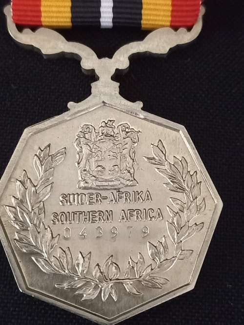 Southern Africa Full Size Medal Uniface Suspender Number 043979