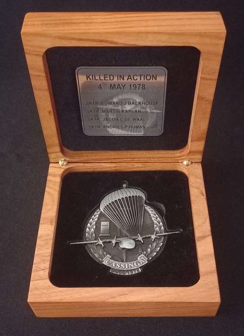 The BATTLE Of CASSINGA Badge   Number 072    In Original Wooden Case  ``` WoW ```