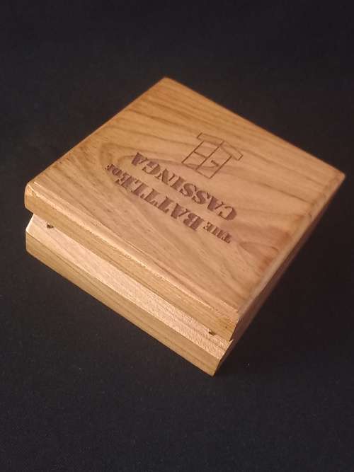 The BATTLE Of CASSINGA Badge   Number 072    In Original Wooden Case  ``` WoW ```