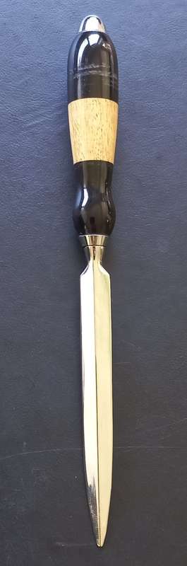 32 Battalion Envelope / Letter opener   ```` RARE FIND ````