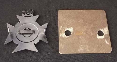 Rhodesia Regiment Cap Badge Worn 1972 - 1980         T3