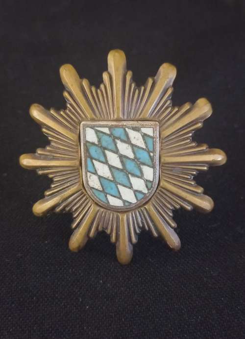 German Police Bavaria Bayern Cap Badge    ( Blue and White Enameled )           X20